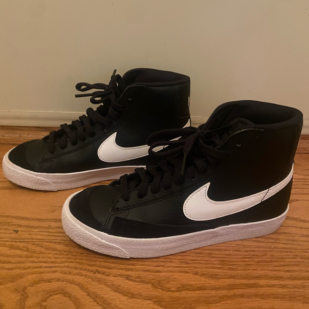 ✨Nike Blazer Mid '77✨